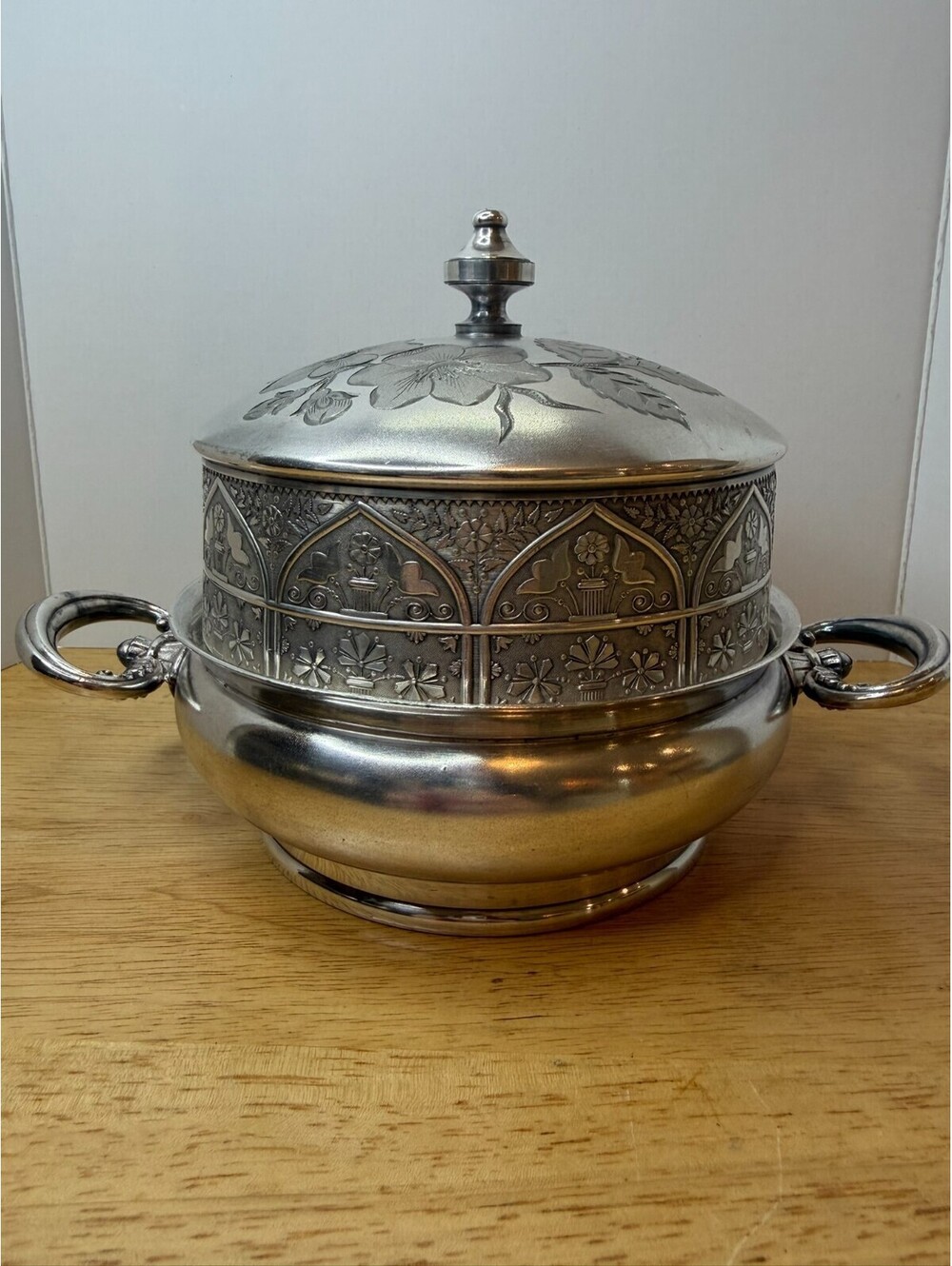 Antique Hartford Sterling Co. Domed Butter Dish Quadruple Silver Plated 1411